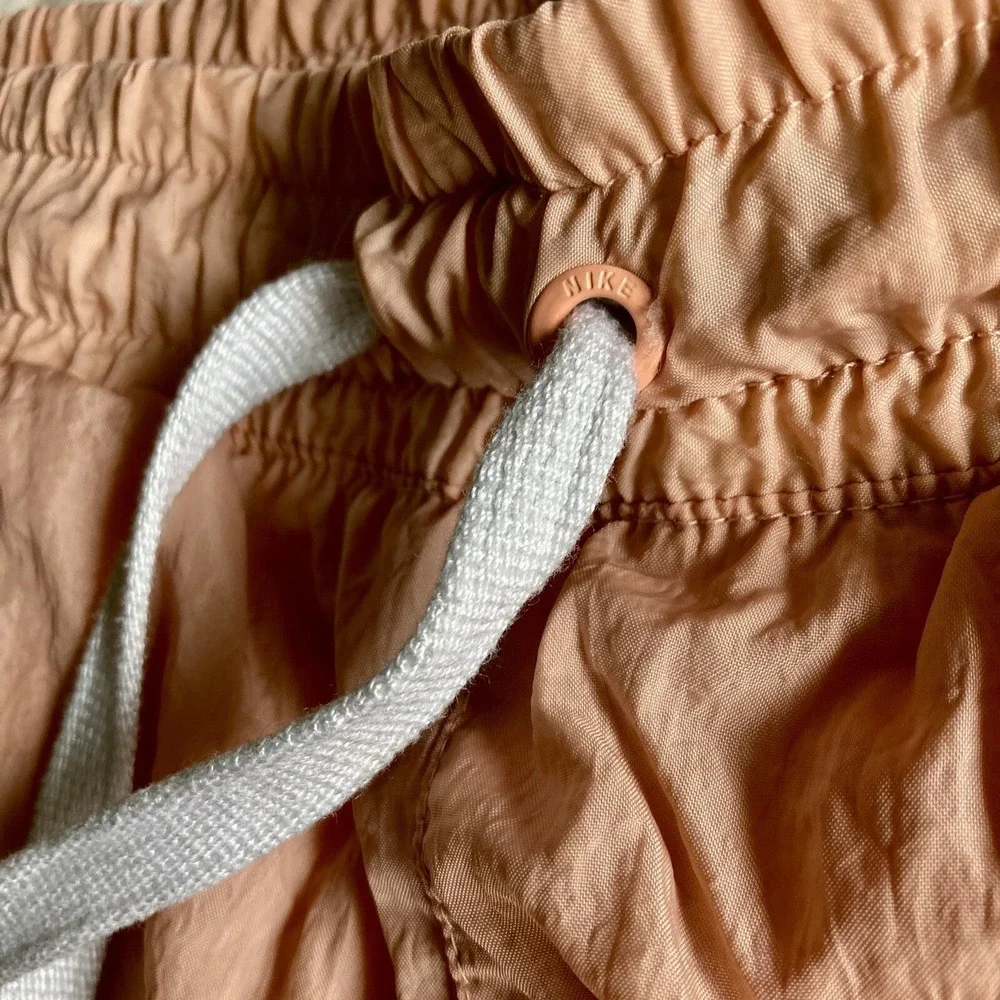 Nike Mens S Sportswear Alumni Woven Flow Nylon Water Shorts Trunks Peach Apricot